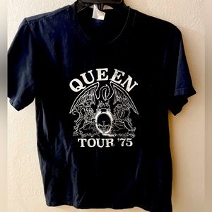 Queen Official Tour 75 Crest Logo T-Shirt